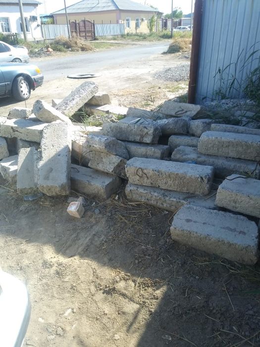 Продаетс бетоно блоки