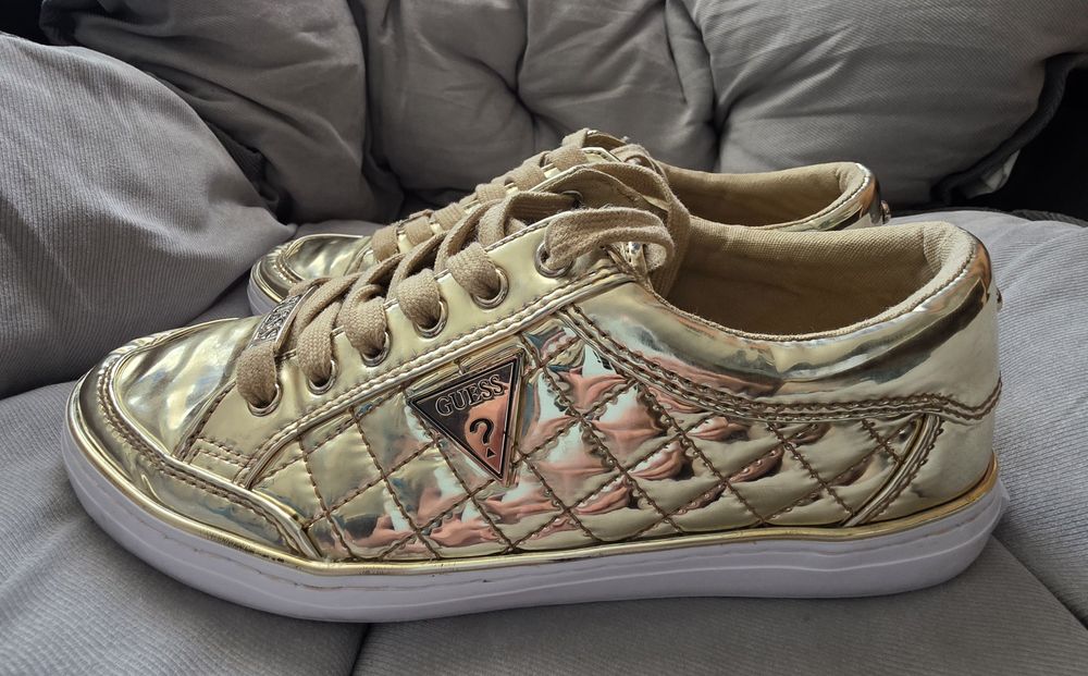 кецове Guess номер 37 и 1/2ра