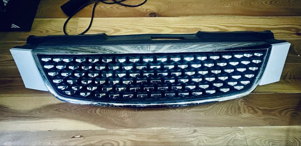 Облицовка решетка JENTRA янги