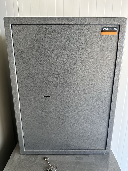 Метални сейф каси