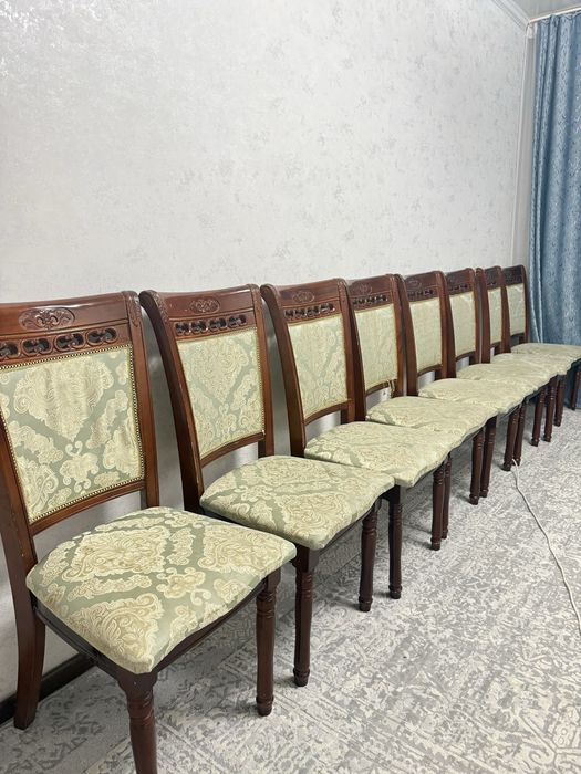 Продам стулья 8 штук