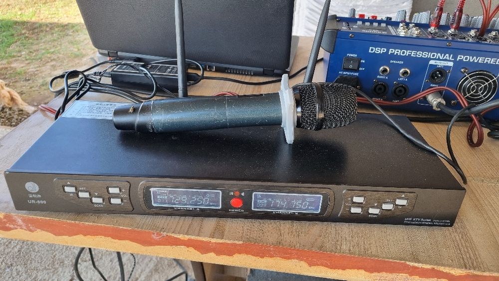 Дестанционный микрафон UHF