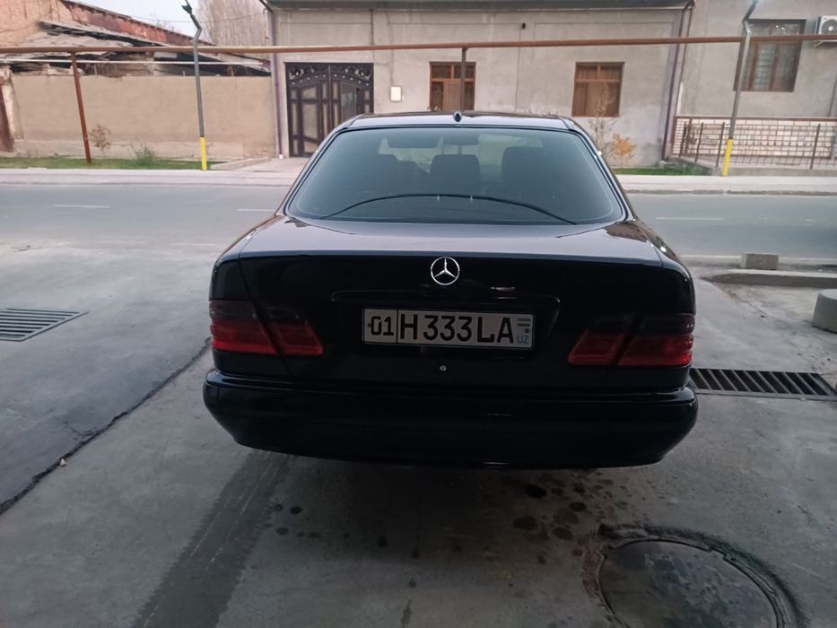 Продаётся свой автомобиль Mercedes Benz W210, 2001 г.в.