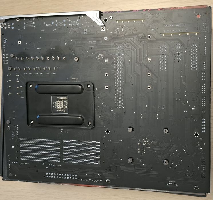 Placa de baza B550 Aorus Elite V2