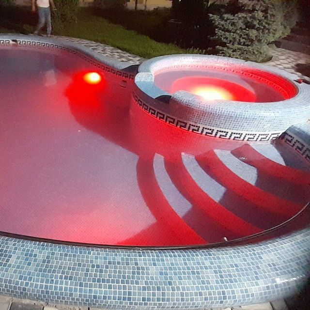 Профессиональное строительство бассейнов и фонтанов.