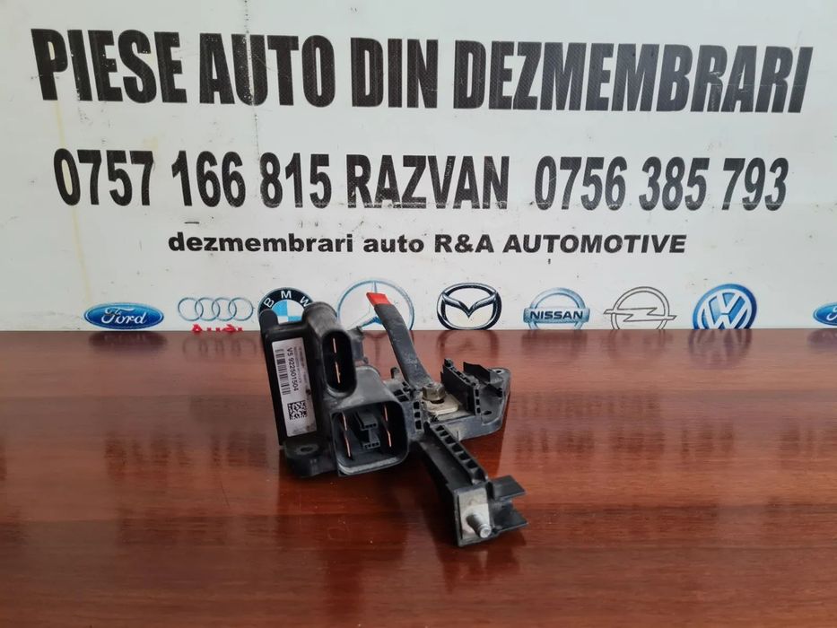 Modul Distribuitor Repartitor Curent Bmw F20 F21 F22 F23 F30 F31 F32 F34 F36 F80 Etc. Cod  - Dezmem
