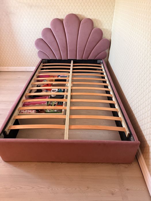 Pat tapitat cu sertar 120/200 cu somiera