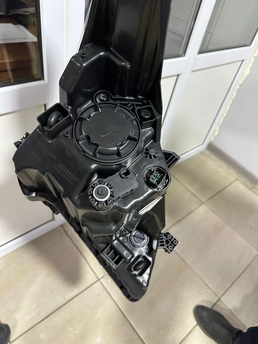 Фара передняя на Kia Rio 2011-23