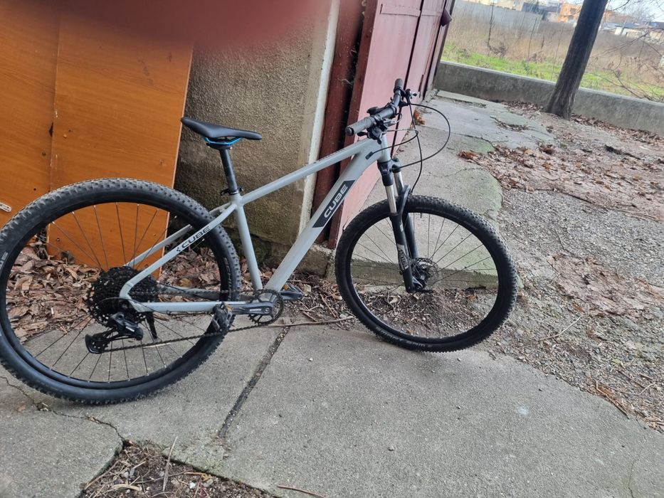 Bicicleta cube analog