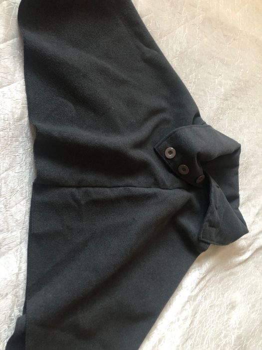 Сиво вълнено пончо