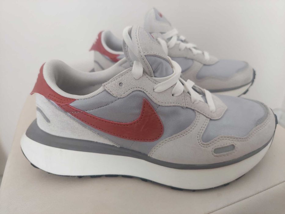 Дамски маратонки Nike