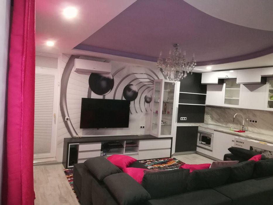 Дава се под наем Едностаен апартамент в София, Кръстова вада - 65 кв.м за 600 € - Снимка #1