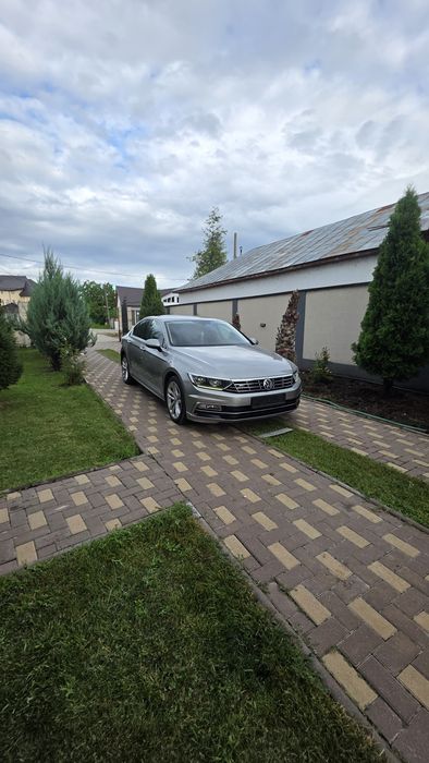 PASSAT  R-line 2015 1,6 tdi manual 8700e