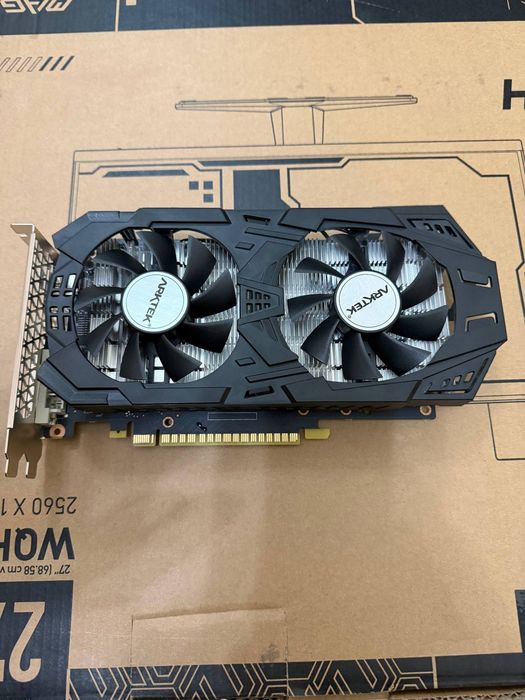 Продам видеокарту GTX1650 4G