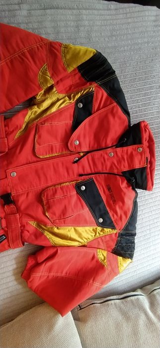 Екип за ски, гащеризон