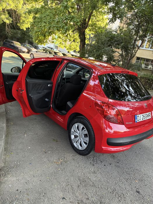 Vând urgent !  Peugeot 207 1.6 HDi Diesel 2006 – Economic și fiabil