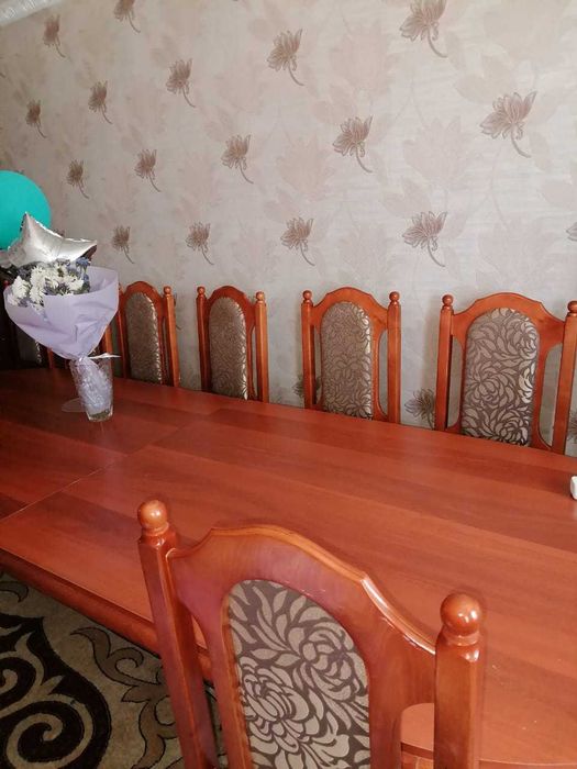 Продам стол со стульями