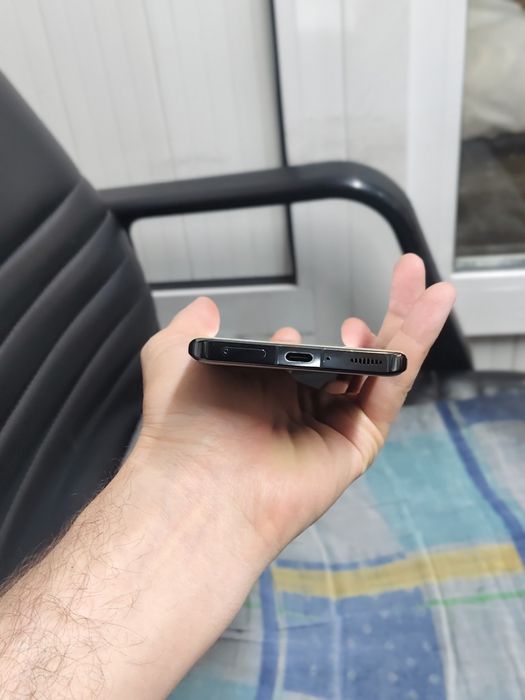 Xiomi 13 pro 12/256 Flagman