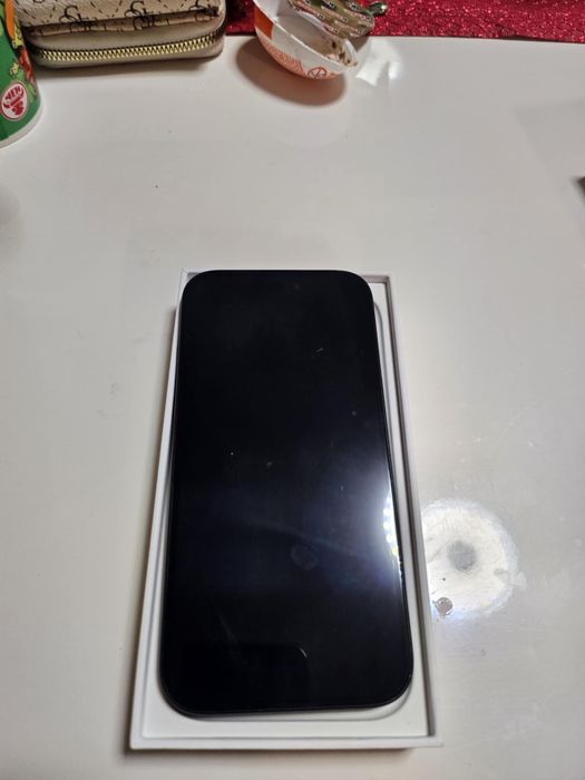 Iphone 15 black