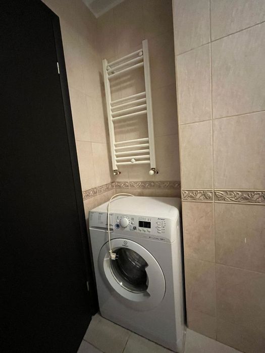 Închiriez apartament cu doua camere