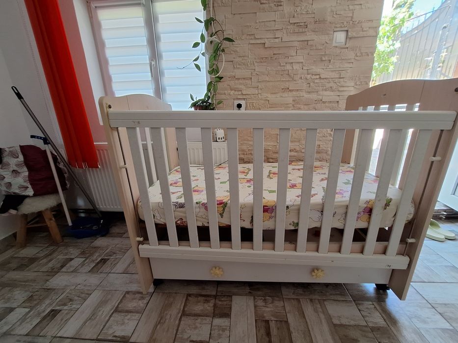 Vand patut cu sertar