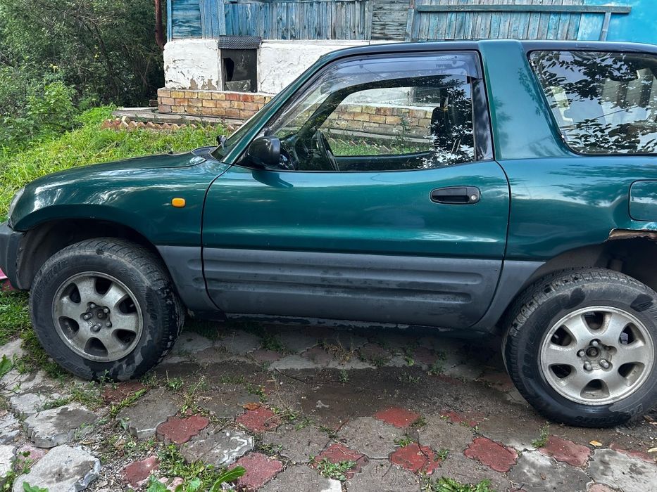 Toyota Rav 4   1994 года