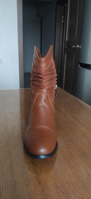 Полусапожки 37,5 разм