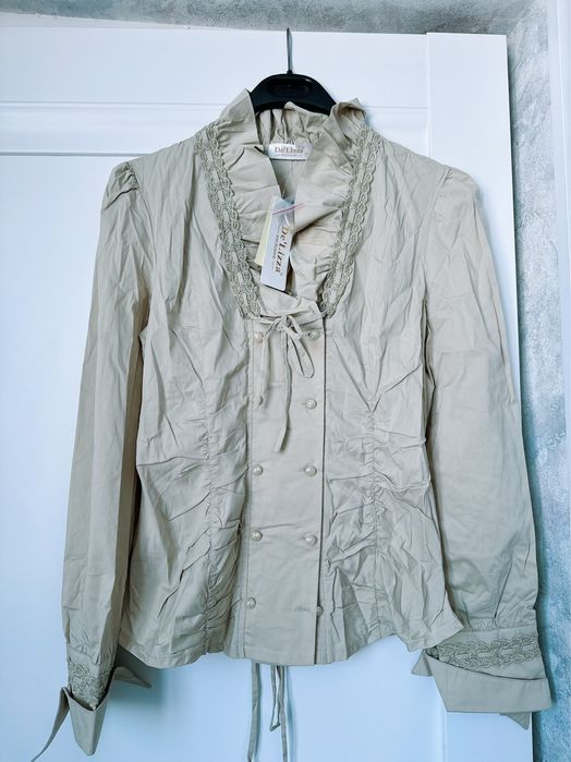 Костюм сатылады