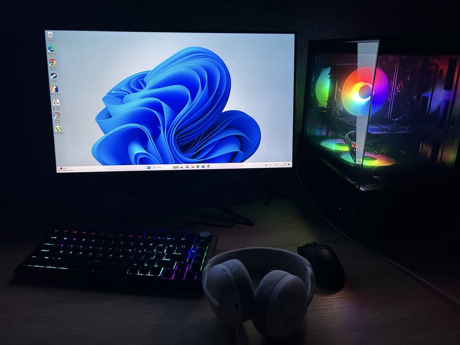 Продам компьютер со всеми девайсами