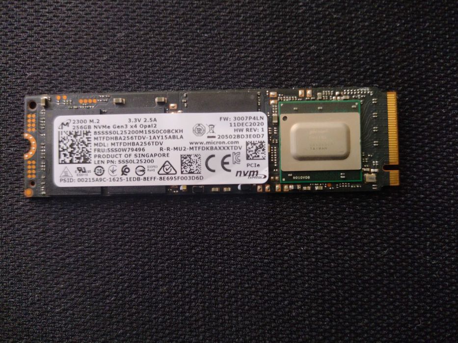 Memorie Ram DDR 4 + SSD 256Gb
