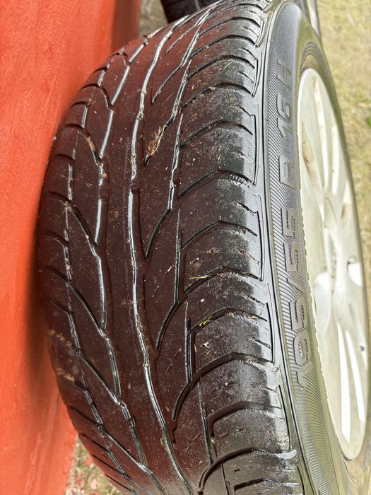 Jante aliaj R16 cu cauciucuri vara 195/55R16