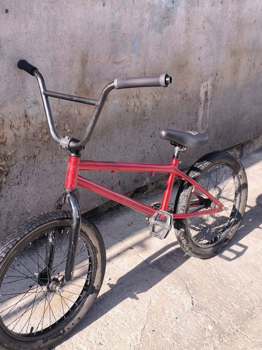 Велосипед BMX red