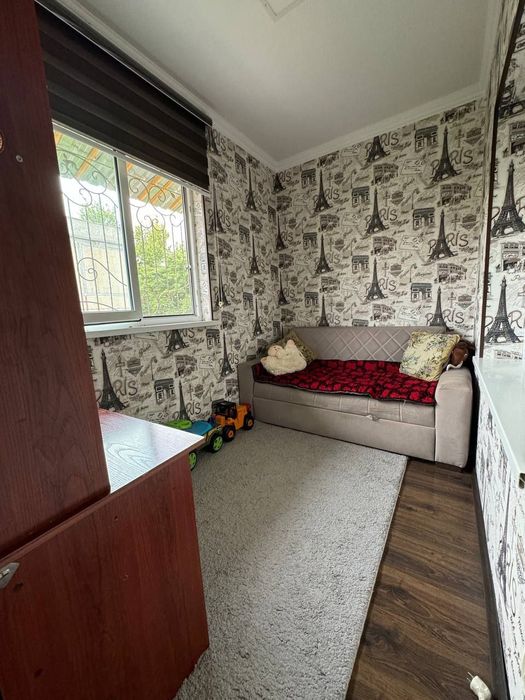 Продаётся на Карасу-2 4ком