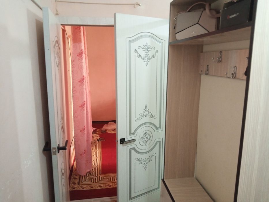 Продается квартира двух комнатная.