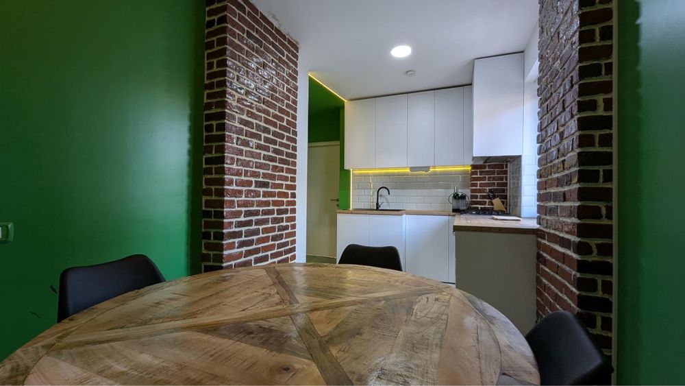 Inchiriere Apartament 2 camere bloc Zodiac