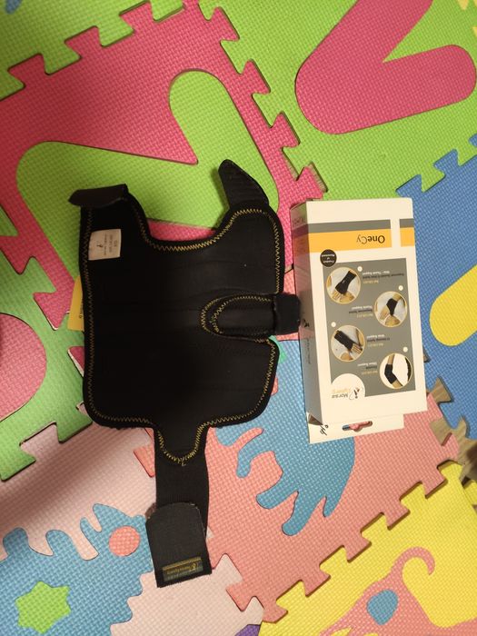 Ортопедична приставка за лява китка