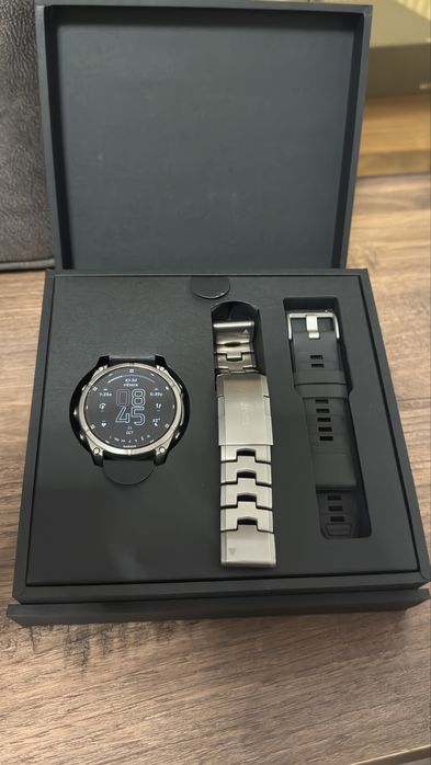 Garmin Fenix 8 amoled safir titan