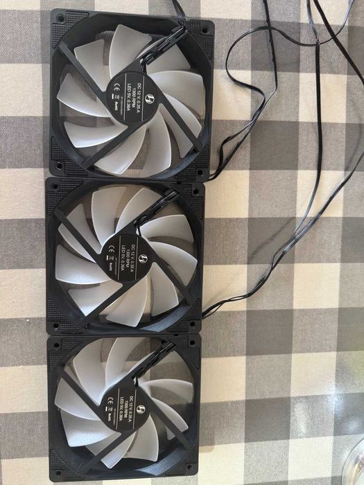 Вентиляторы Lian li 120 rgb DC