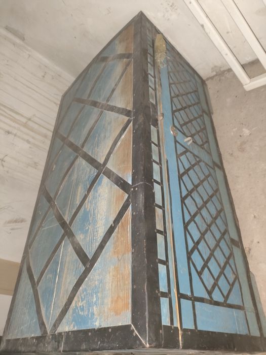 Продам мебель старинный реаритет сундукк