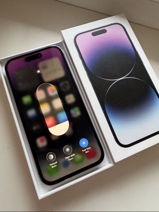 Продам Айфон 14 про