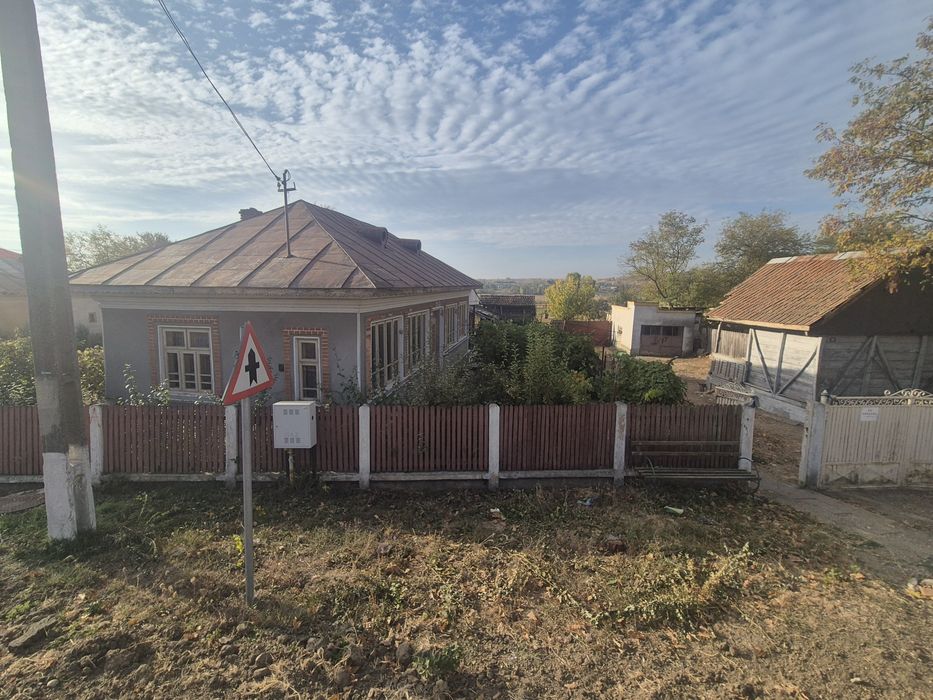 CASA , Sat Gropsani, Comuna Vulpeni, Judetul Olt