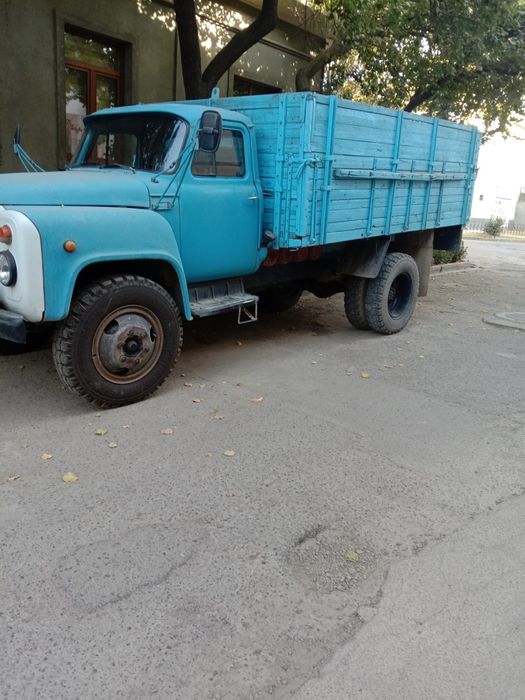 Gaz 53 27 sotiladi