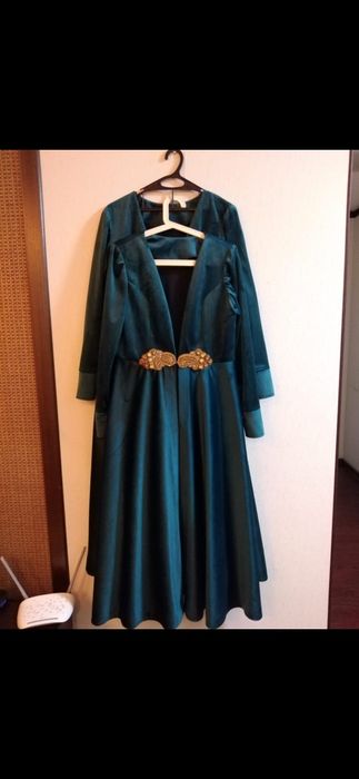 Продается наряд, ручная обработка.