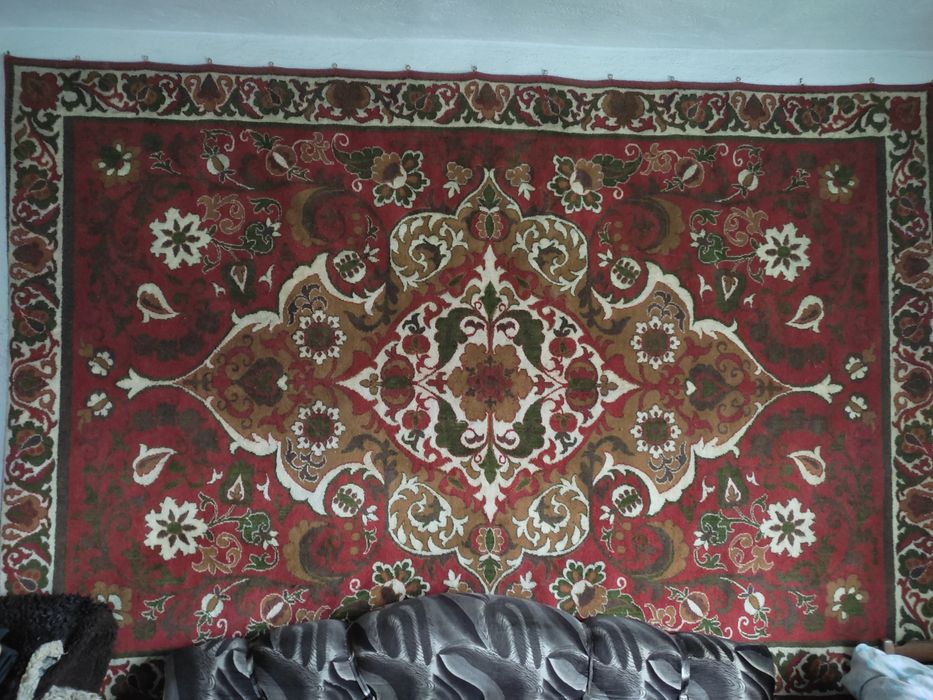 Продаются натуральные ковры