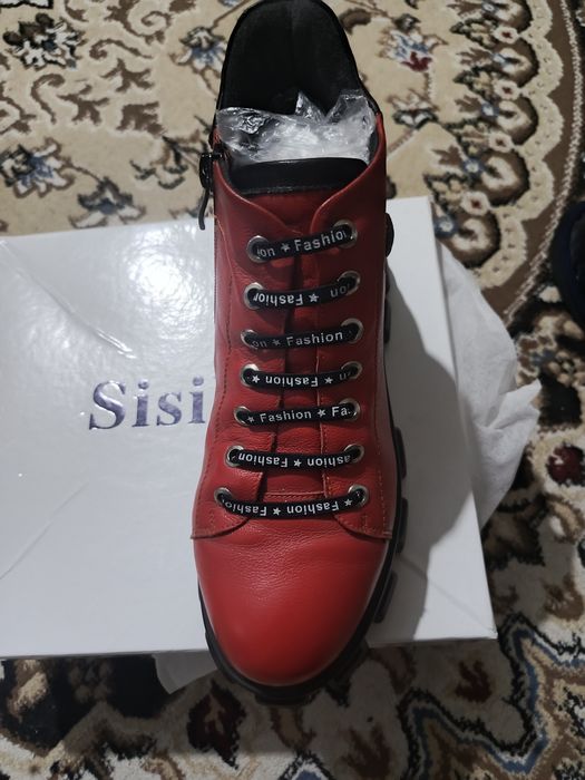 Продам кожаные батинки