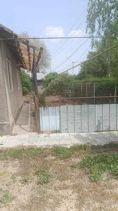 Частный дом, в пригороде