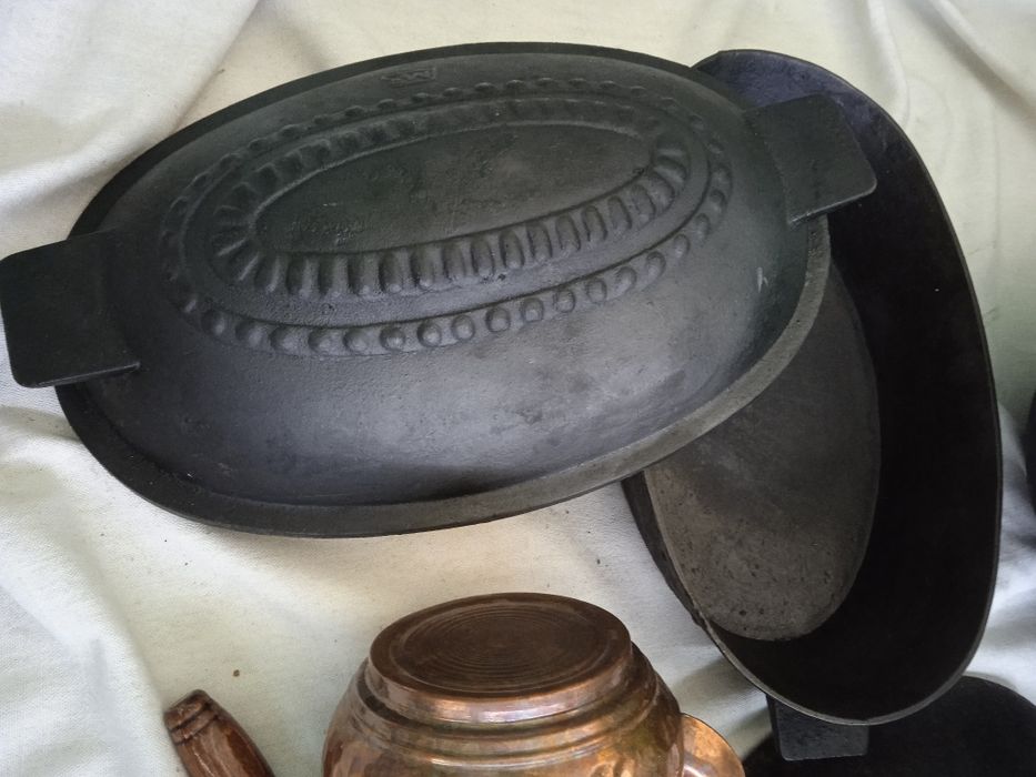 Чугун черный СССР казан 4Л. и 10Л. утятница , сковорода гриль и блинна