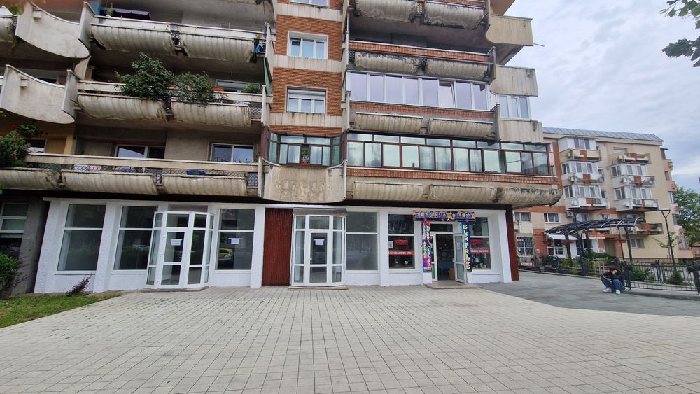 Spațiu de vanzare