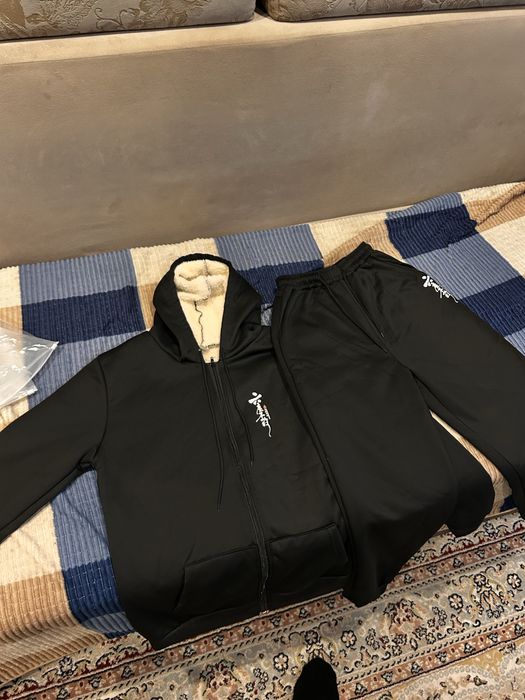 Продам спортивную одежду