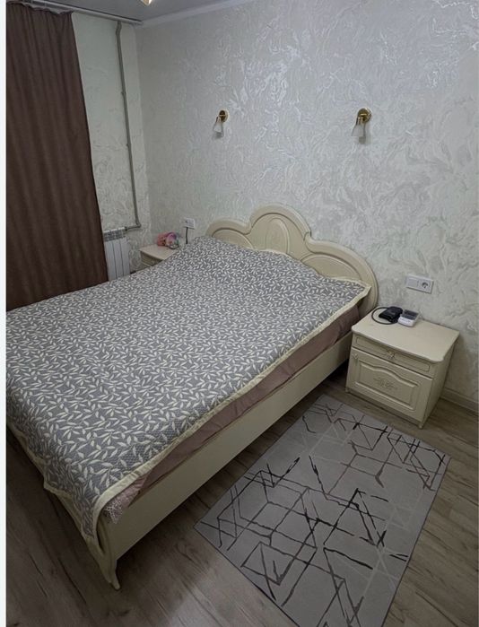 Продам гарнитур спальний